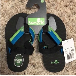 Sanuk toddler boys flip flops